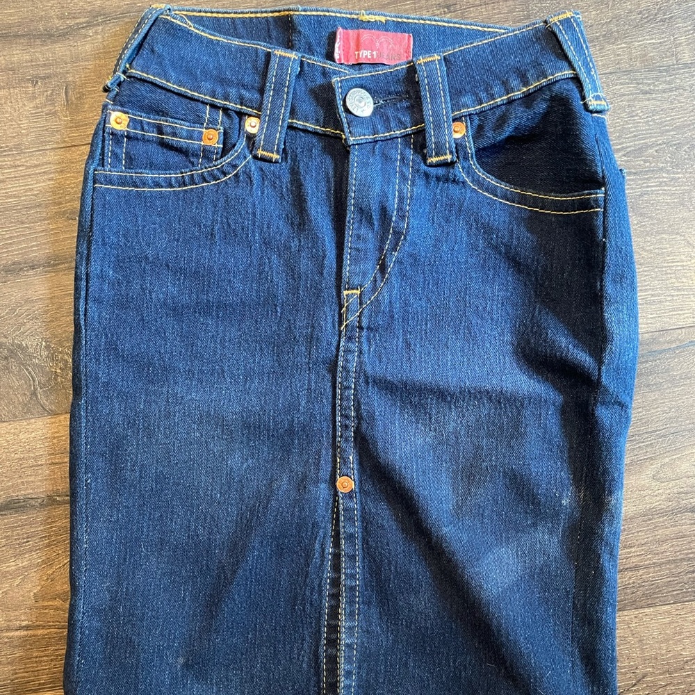 Levis denim skirt